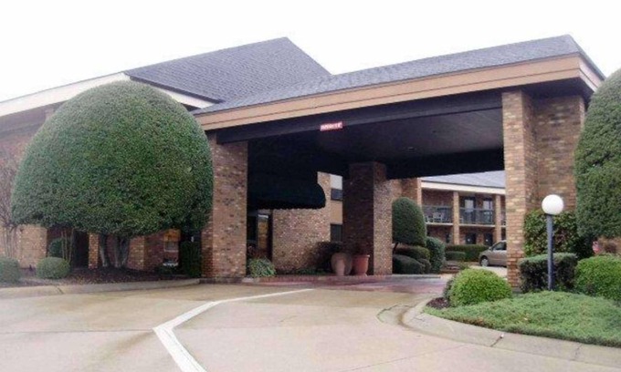 Searcy Hotel | 27 m² Hotel ∙ 6 guests