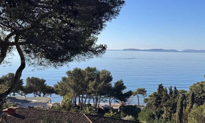 La Croix-Valmer Villa | 270 m² Villa ∙ 6 bedrooms ∙ 14 guests