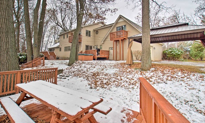 Ortonville House | 273 m² House ∙ 5 bedrooms ∙ 17 guests