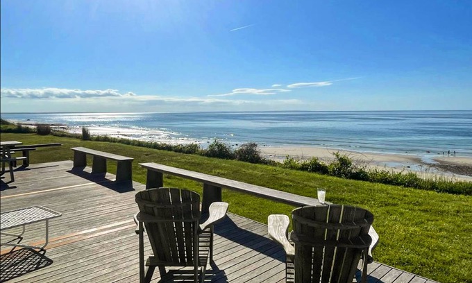 Dennis House | 278 m² House ∙ 4 bedrooms ∙ 10 guests