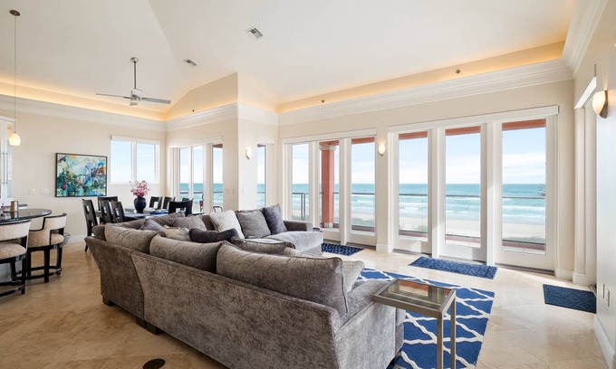 South Padre Island Condo | 279 m² Condo ∙ 5 bedrooms ∙ 12 guests