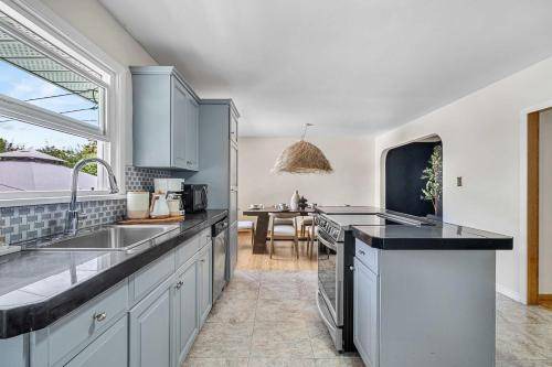 Red Deer House | 279 m² House ∙ 1 bedroom ∙ 18 guests