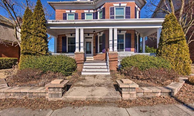 New Oxford House | 279 m² House ∙ 3 bedrooms ∙ 13 guests