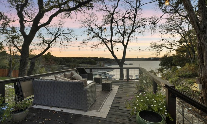 Marshall Ford House | 279 m² House ∙ 4 bedrooms ∙ 10 guests