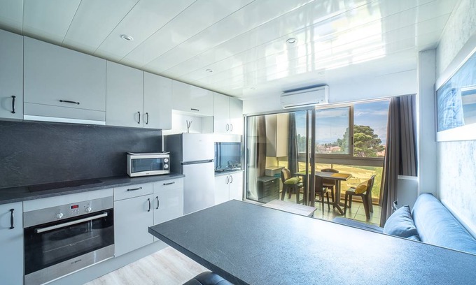 La Cote Radieuse Apartment | 28 m² Apartment ∙ 4 guests