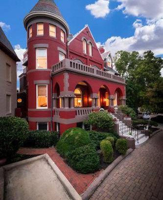Dupont Circle Bed & Breakfast | 28 m² Bed and breakfast ∙ 2 bedrooms ∙ 4 guests