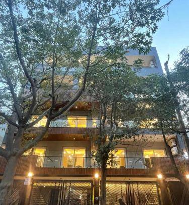 DLF Phase 3 Hotel | 28 m² Hotel ∙ 2 guests