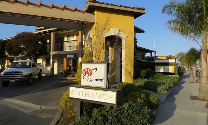 Westside Santa Cruz House | 28 m² Motel ∙ 127 guests