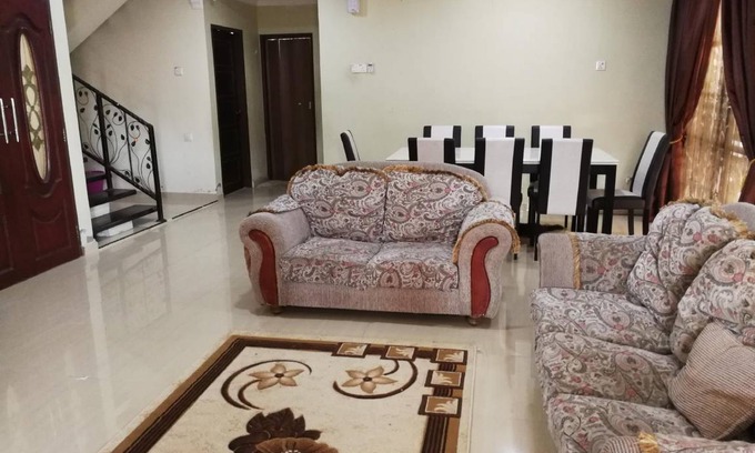 Kubang Kerian House | 2800 m² House ∙ 4 bedrooms ∙ 10 guests