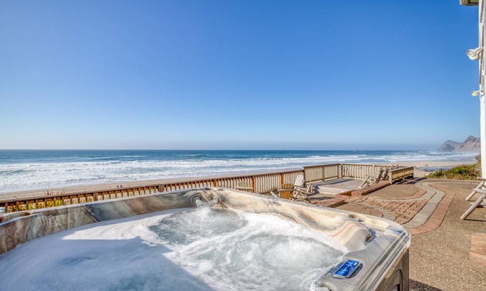 Roads End House | 282 m² House ∙ 5 bedrooms ∙ 16 guests