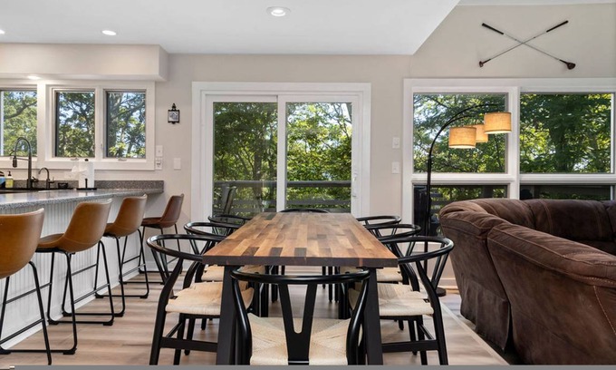 Treeloft House | 2930 m² House ∙ 4 bedrooms ∙ 14 guests