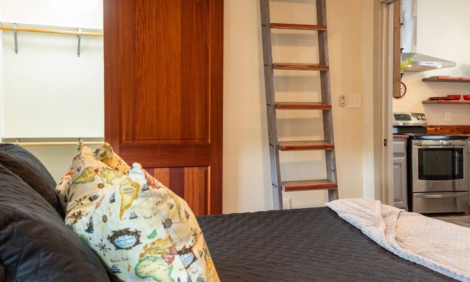 Lubbock House | 2A. Experience Affordable Cozy Private Barn-do in Lubbock