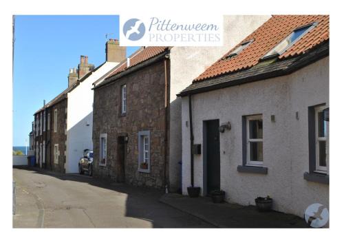St Monans House | 2a Rose St- cosy coastal cottage Fife