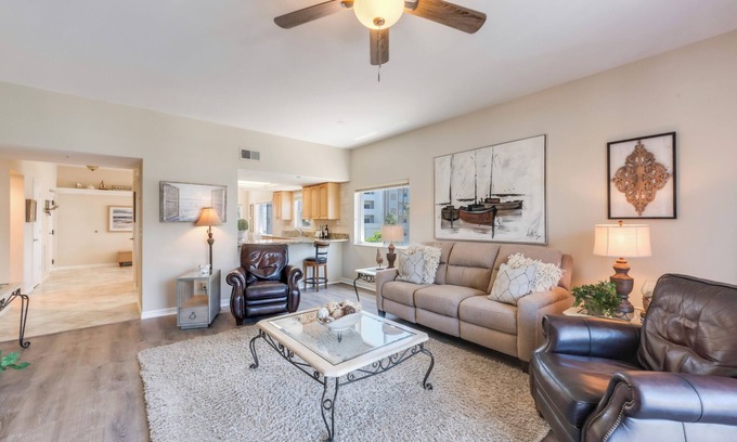 South Island Condo | 2B/2B Casa Marina 221 Island Condo! Water Views! Walk to Beach!
