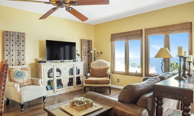 Avalon Condo | 2B | 2B Townhome Villa W/OCEAN Views & 4 Seater Cart
