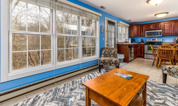 The Galena Territory Cottage | 2BD/2BA Cottage w/ Clubhouse access including pools, spa, game room. W/D in unit