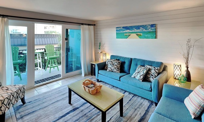 Fort Walton Beach Condo | 2BD/2BA Sea Oats 309 | Pool/Hot Tub, Private Beach Access, Prime Location