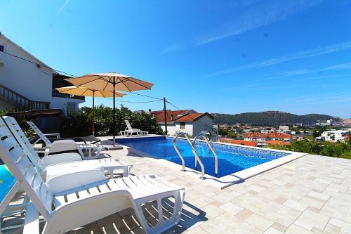 Burtaisi Apartment | 2bd Apt w Private Pool and City View "Keka"
