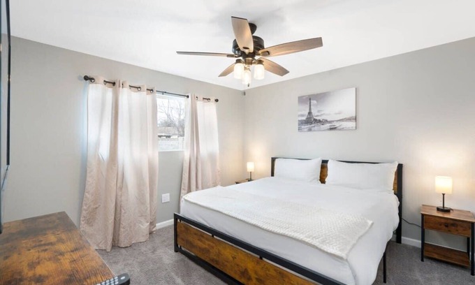 New Papago Parkway House | 2BD Cozy & Comfortable, Scottsdale Getaway