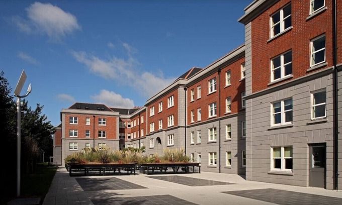 Haroldʼs Cross Apartment | 2bedroom close to Grand Canal, St. Stephens Green & Grafton Street