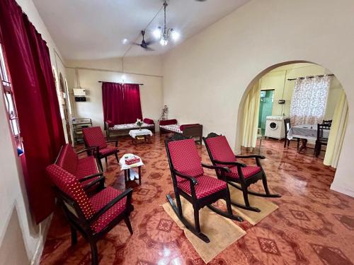 Benaulim Apartment | 2BHK - Jzee Homestays - 12 minute walk to the beach