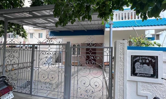 Agara House | 2BHK with parking & ample space