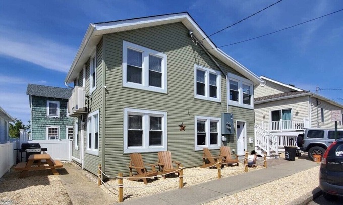 Point Pleasant Beach Apartment | 2BR 1BT Newly renovated OPEN FLOOR PLAN. 450 ft from the beach and boardwalk!