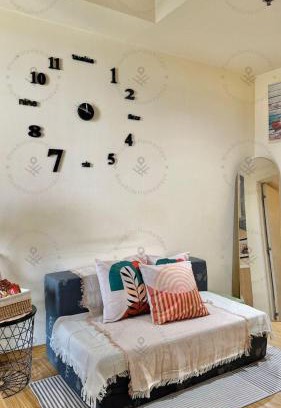 Pasay House | 2BR condo Azure Netflix, Karaoke & Board games