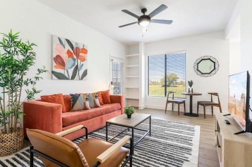 Kierland Apartment | 2BR CozySuites at Kierland Commons with pool #07