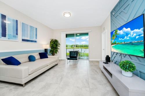 Kissimmee Apartment | 2BR Family Condo Near Disney, Universal and More