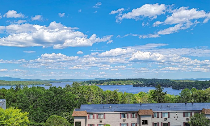 Weirs Beach Condo | 2BR Family-Friendly Near Weirs Beach