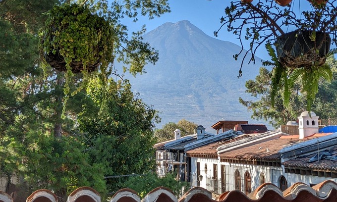 Santa Ana House | 2BR in the center with volcano views