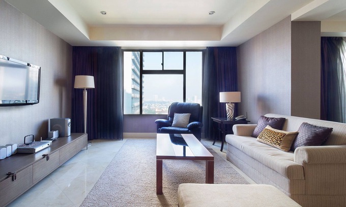 Jakarta Apartment | 2BR Luxury Apartment in Central Jakarta w/5-Star Hotel Amenities