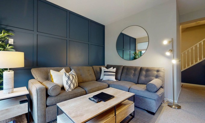 Village North House | 2BR | Northstar | King Bed | Communal Pool & Hot Tub | Village Location | Ski Storage