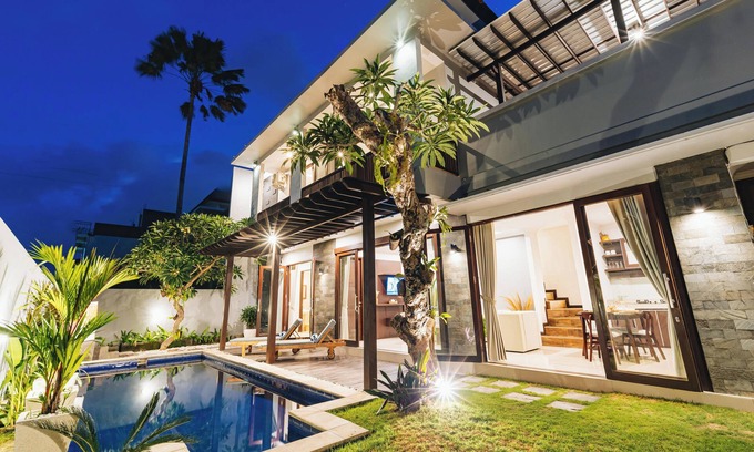 Sukawati Villa | 2BR Pool Villa with Rice Field Views