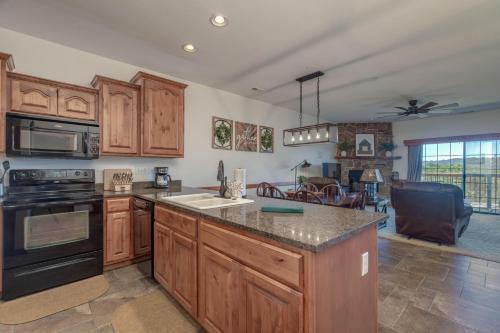 Indian Point House | 2BR Village At Indian Point 1707 near SDC - Free Tickets Daily up to $500