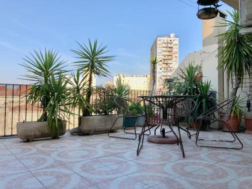 La Villette Apartment | 2FOR - Terrace full sky in Marseille