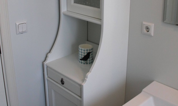 Husavik Apartment | 2nd floor apartment in central Husavik