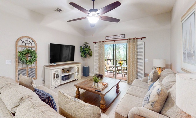 Bahama Bay Condo | 2nd floor condo w/gym, near theme parks, shared pools, balcony, tennis court