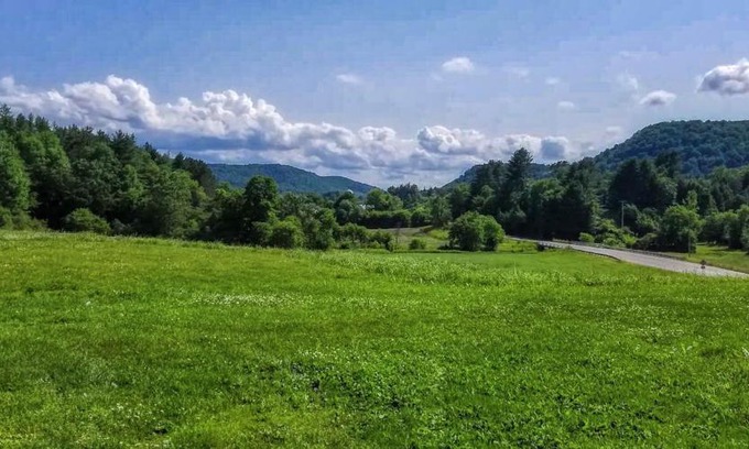 Randolph Center Apartment | 2nd Floor Converted Barn Apartment