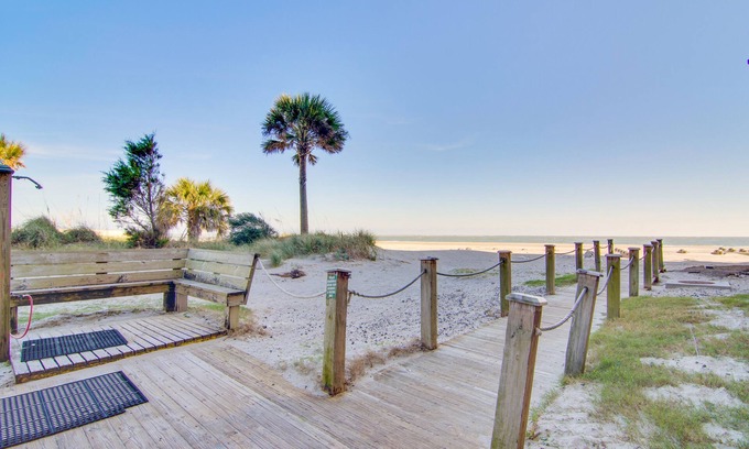 Isle of Palms Villa | 2nd floor oceanfront corner condo with pool, hot tub & basketball