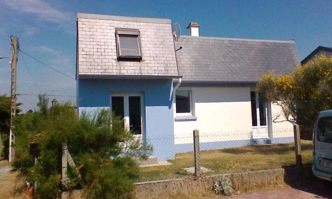 Agon-Coutainville Cottage | 2nd line house 10 meters from the sea-free wifi