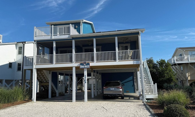 Sunset Beach House | 2nd Row House - 2 min walk to beach, oversized screened porch and ready for fun