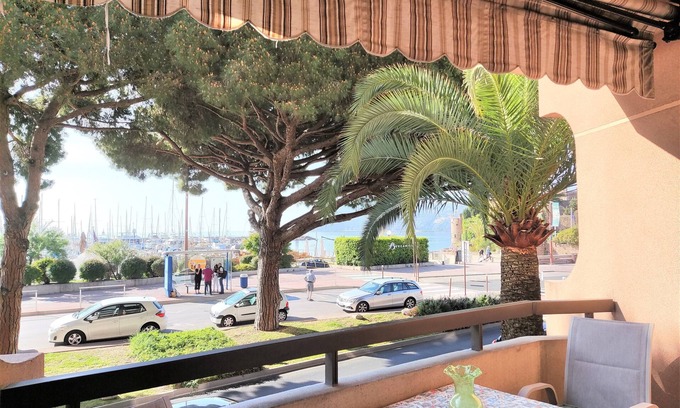 Mandelieu-la-Napoule Beach Apartment | 2P27 2-room through-apartment