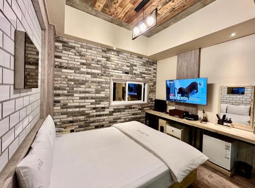 Sincheondong Hotel | 2SOME Motel