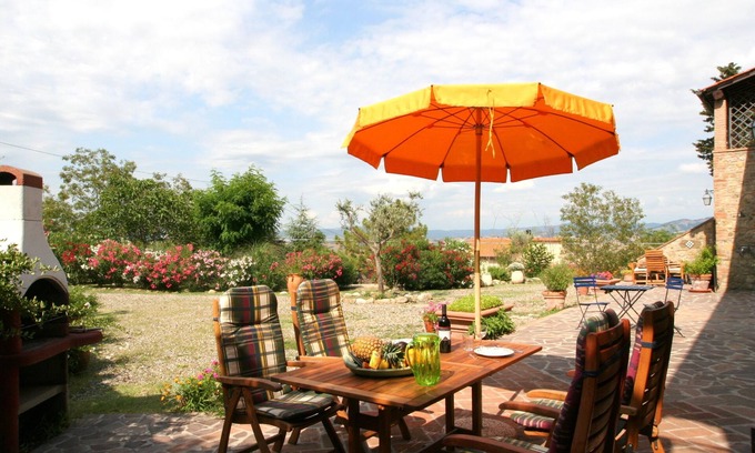 Montecatini Val di Cecina Apartment | 3 APARTMENTS in country house FONTEMIGLIARI , Montecatini vd Cecina Tuscany
