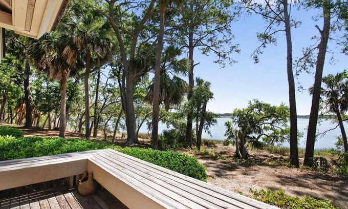 Dataw Island House | 3 Bdrm 2 Bath Waterfront Villa on Dataw with Dock, Bikes, Pool and Beach Pass!