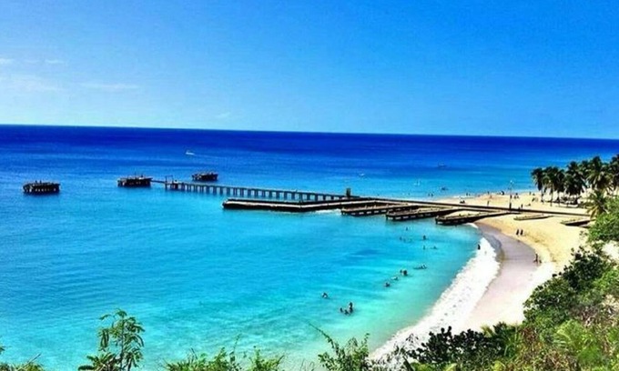 Jobos Apartment | #3 Beachfront 3BR, 2BA - Jobos, Montones, Shacks, Crash Boat, Villa Montaña