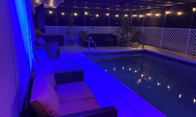 Cypress Lake House | 3 bed 2 bath, Heated Private POOL, Ft Myers near Cape Coral Bridge