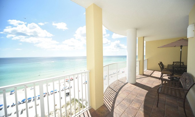 Long Beach Condo | 3 Bed /3 Bath Oceanfront with HUGE BALCONY! 25% OFF FALL Dates! Book NOW!
